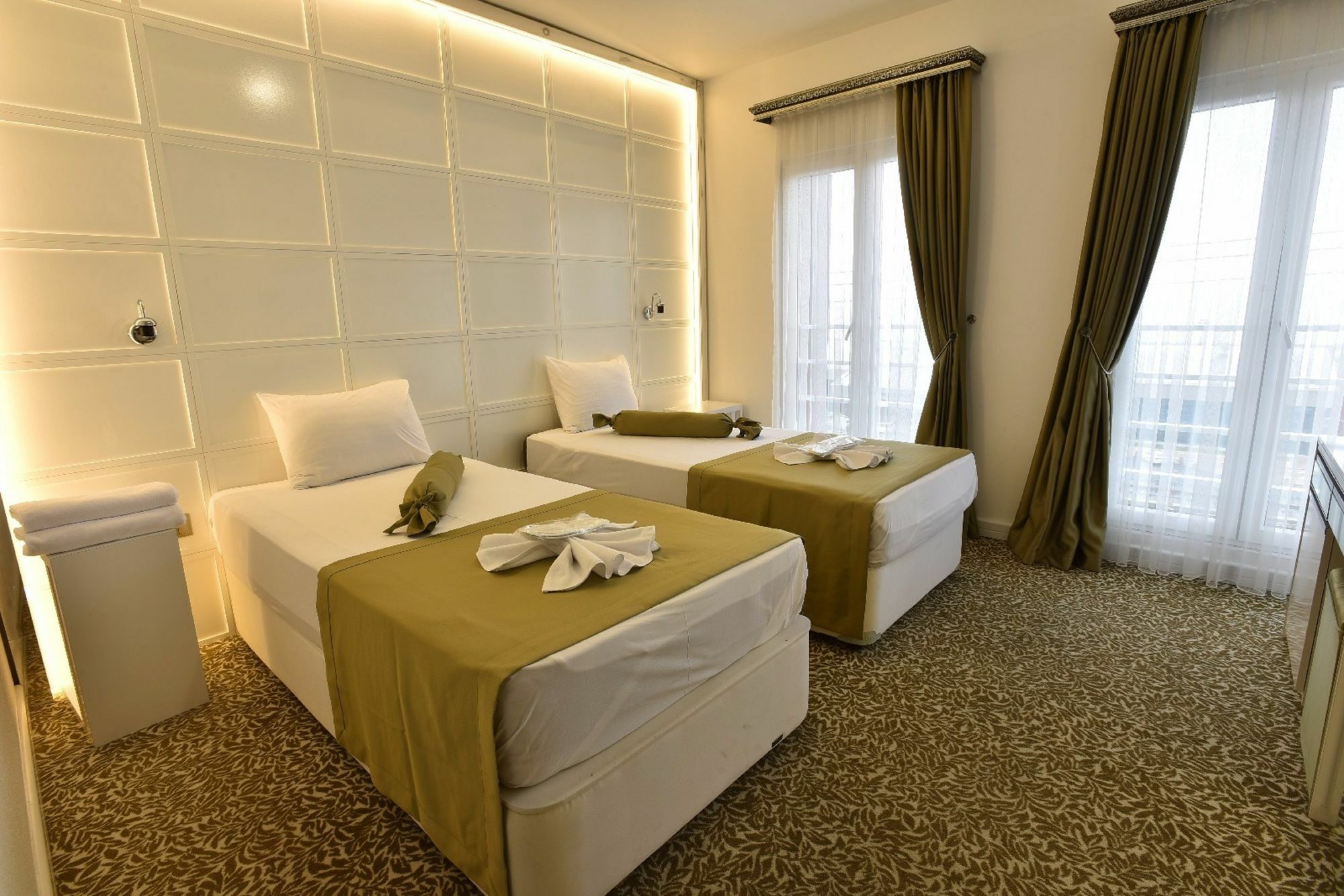 Safari Hotel Trabzon Bagian luar foto